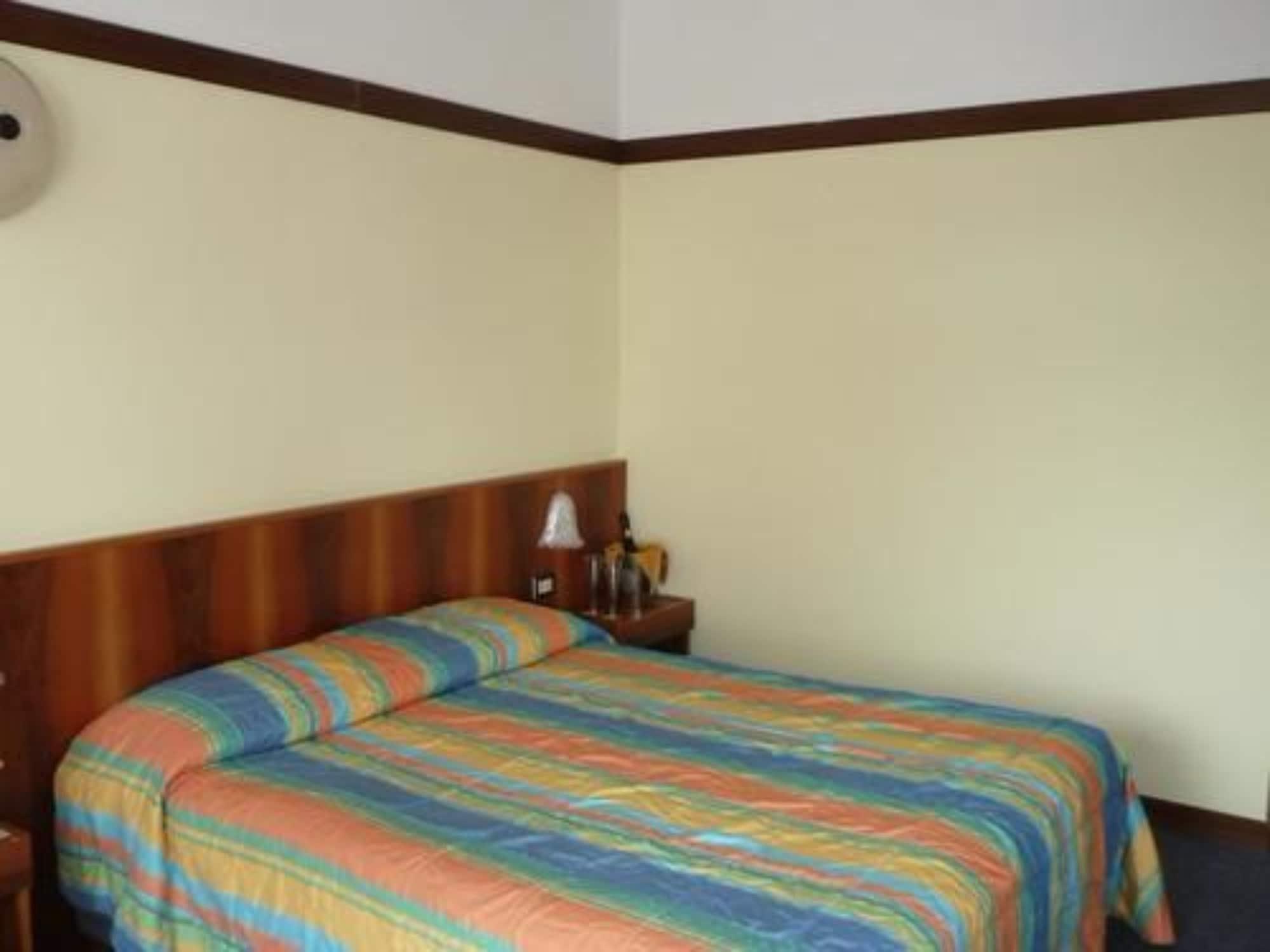 Sporthotel Olimpo Гарда Екстериор снимка