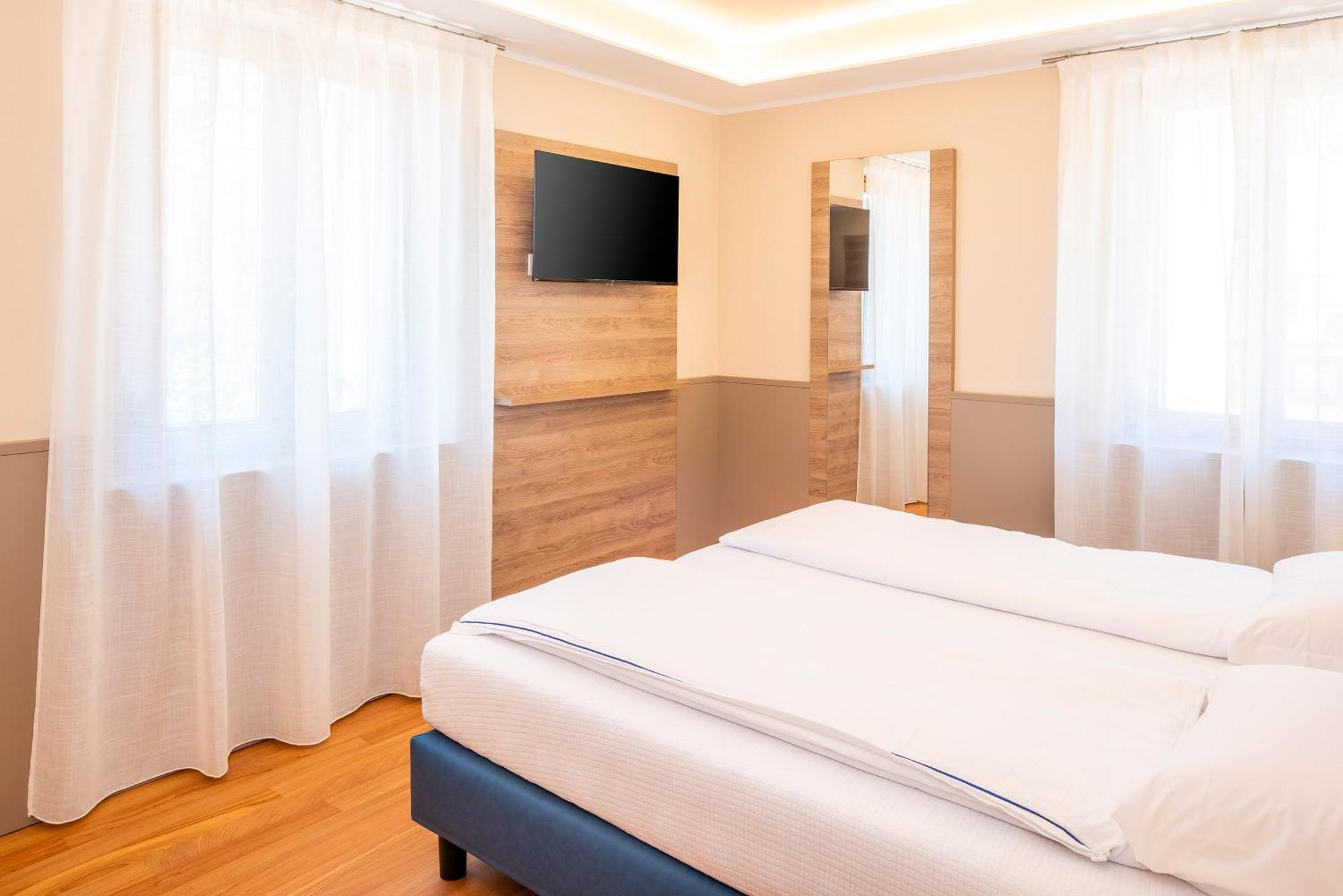 Sporthotel Olimpo Гарда Екстериор снимка
