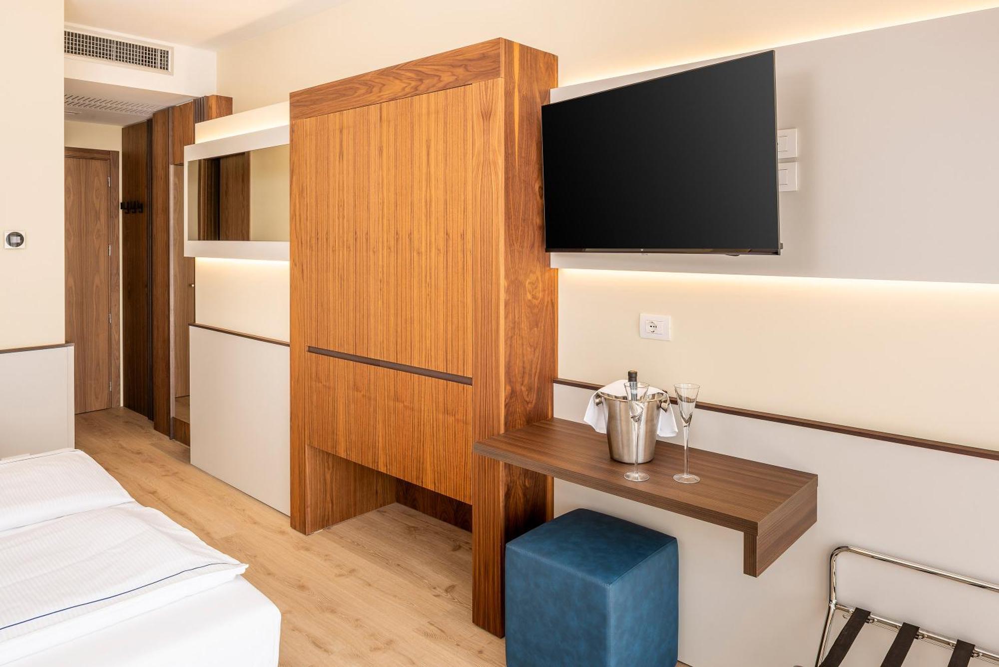 Sporthotel Olimpo Гарда Екстериор снимка